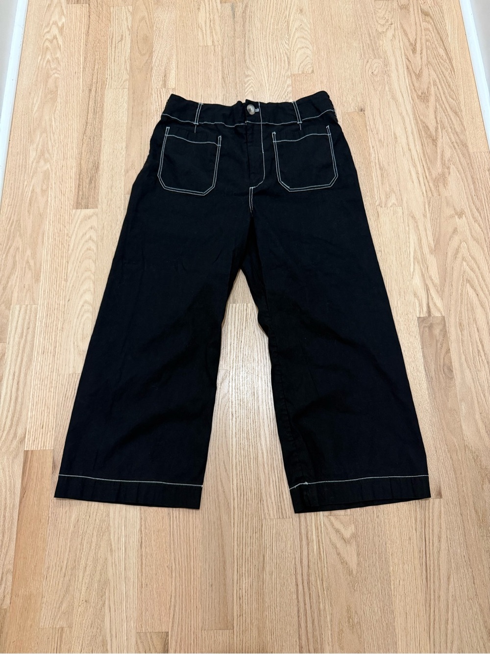 Women’s  Black Wide-Leg Pants with Contrast Stitching